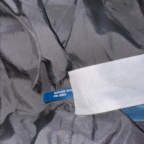 MAKE OFFER RL/250 Polo by Ralph Lauren Men's Black and Navy Puffer Jacket Medium - Picture 8 of 13